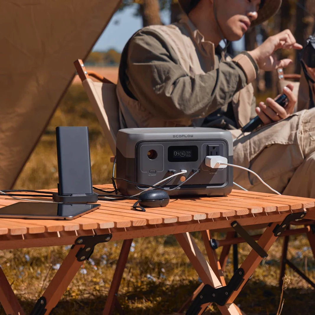 EcoFlow RIVER 2 – Portable Power Station (300W, 256Wh) – ZMR600-B-UK